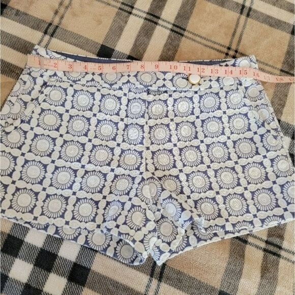 Trina Turk shorts - Picture 6 of 8